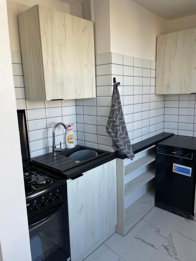 Apartament 33 Lägenhet Bełchatów Exteriör bild