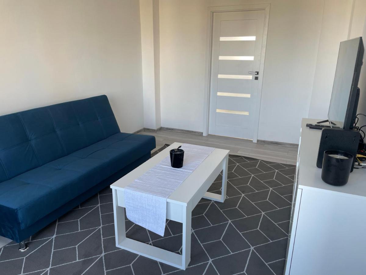 Apartament 33 Lägenhet Bełchatów Exteriör bild